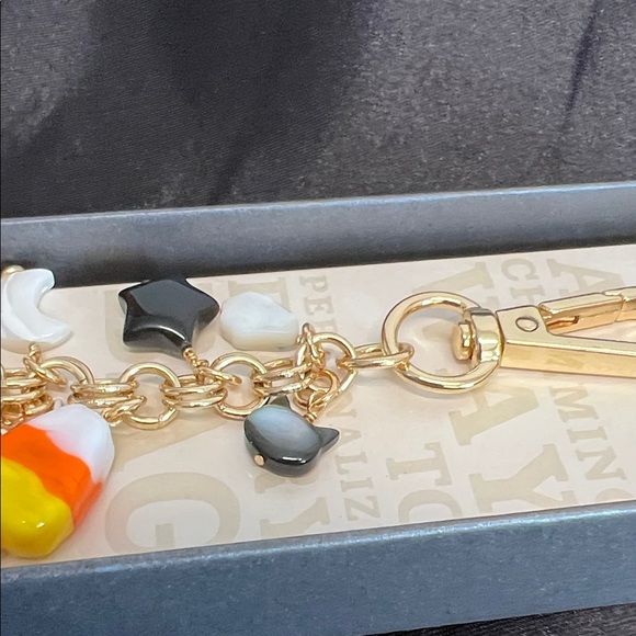 Luna Norte | Celestial/October Vibe Bag Charm - Picture 9 of 10